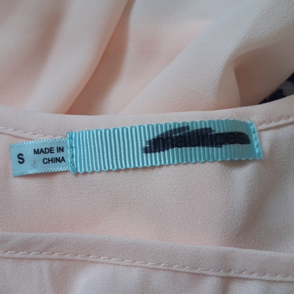 Maurice's | pale coral front cutout flowy tank top - Picture 3 of 3